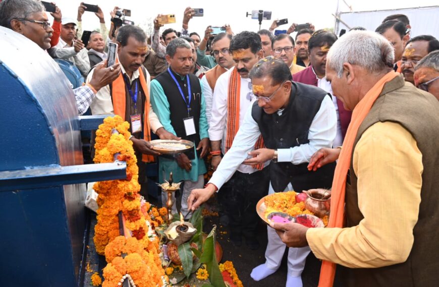 मुख्यमंत्री विष्णु देव साय ने कबीरधाम जिले के ग्राम कुसुमघटा में नवनिर्मित गुड़ उद्योग का किया शुभारंभ