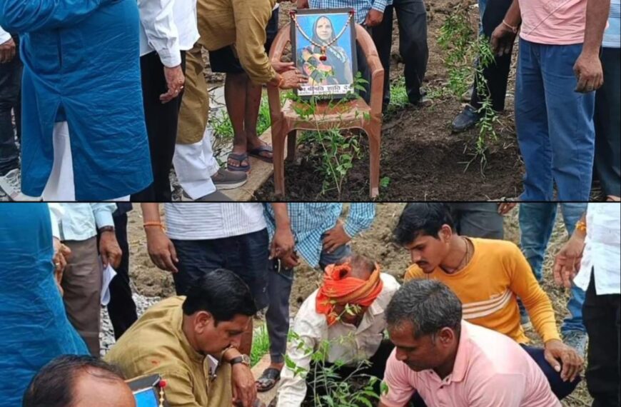 केंद्रीय राज्यमंत्री तोखन साहू ने मां की स्मृति में किया वृक्षारोपण, लोगों से प्रकृति को बचाने के लिए कम से कम एक पौधा लगाने की अपील की