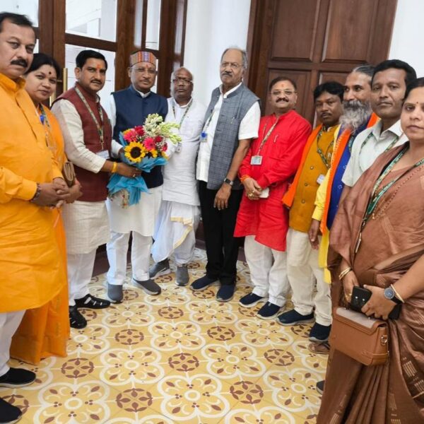 संसद भवन में छत्तीसगढ़ के सांसदों के साथ मिले मुख्यमंत्री श्री साय