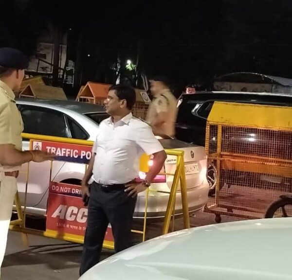 एक्शन में रायपुर पुलिस : एसपी संतोष सिंह देर रात सड़क पर उतरे, ड्रंक एंड ड्राइव वालों की गाड़ियां जब्त कर लगाया गया भारी जुर्माना