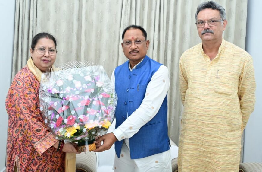 मुख्यमंत्री विष्णु देव साय से सांसद एवं कवर्धा राजपरिवार की रानी कृति देवी ने की मुलाकात