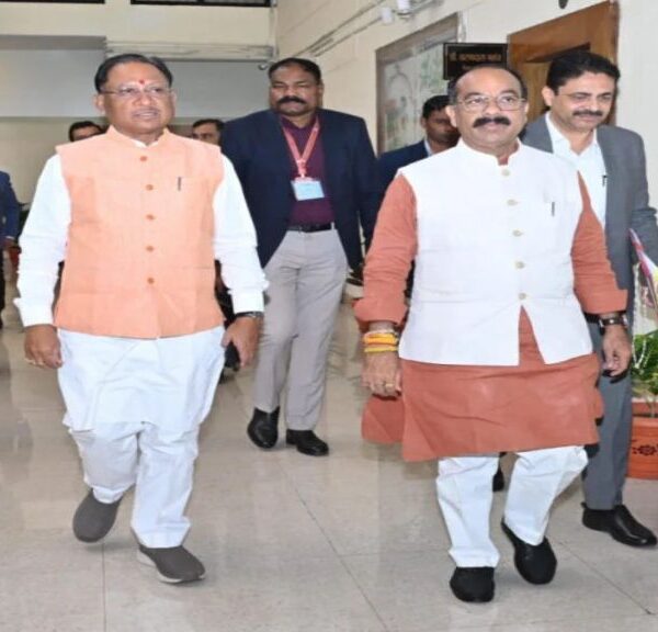 मुख्यमंत्री विष्णुदेव साय और उपमुख्यमंत्री अरुण साव नई दिल्ली के लिए रवाना