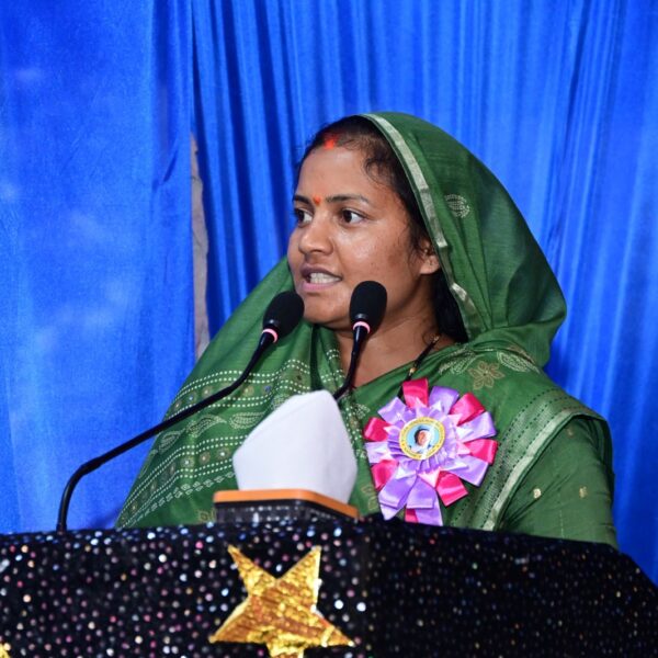 मदर टेरेसा नर्सिंग कॉलेज के लैंप लाईटिंग कार्यक्रम में शामिल हुई मंत्री श्रीमती राजवाड़े