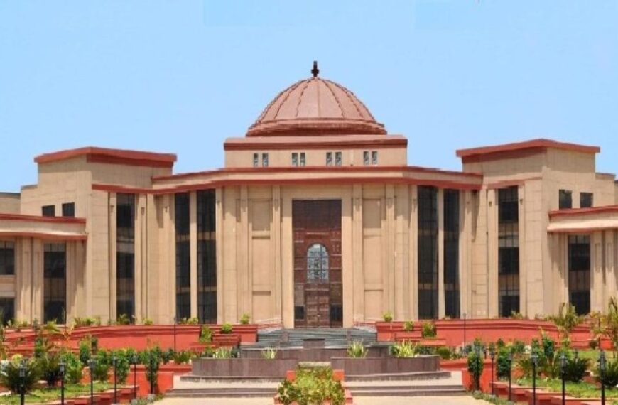 छत्तीसगढ़ के पावर प्लांटों में नियमों का उल्लंघन, SC के आदेश के 11 साल बाद भी कोई सुधार नहीं, हाईकोर्ट ने जताई कड़ी नाराजगी…