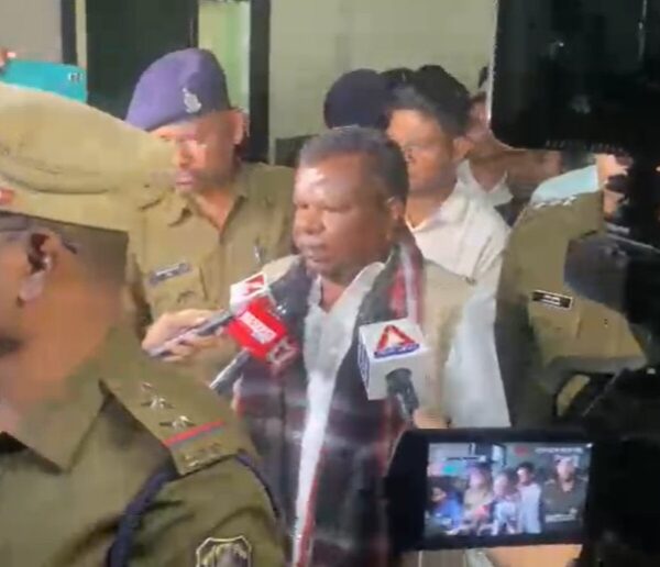 शराब घोटाला मामला : पूर्व आबकारी मंत्री कवासी लखमा भेजे गए जेल, लखमा ने कहा- मैं निर्दोष हूँ, मुझे फंसाया गया, न्यायपालिका पर भरोसा है