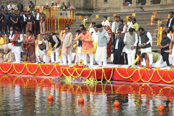 माँ नर्मदा के आशीर्वाद से निरंतर प्रगति के पथ पर अग्रसर है मध्यप्रदेश : मुख्यमंत्री डॉ. मोहन यादव