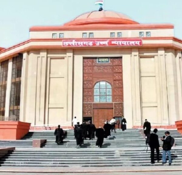 छत्तीसगढ़ पंचायती राज संशोधन को हाईकोर्ट में चुनौती: मामले में दोनों पक्षों ने रखा तर्क, 27 जनवरी को होगी अगली सुनवाई
