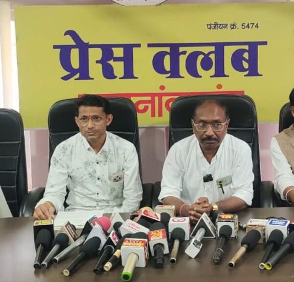 छत्तीसगढ़: कांग्रेस के वरिष्ठ नेता अनिल मानिकपुरी ने दिया इस्तीफा, गुटबाजी और उपेक्षा के लगाए आरोप