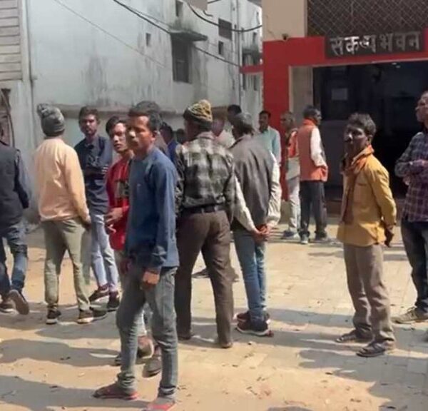 त्रिस्तरीय पंचायत चुनाव : भाजपा प्रत्याशी के खिलाफ ग्रामीणों ने खोला मोर्चा, BJP कार्यालय का किया घेराव, बाहरी को टिकट देने का लगाया आरोप