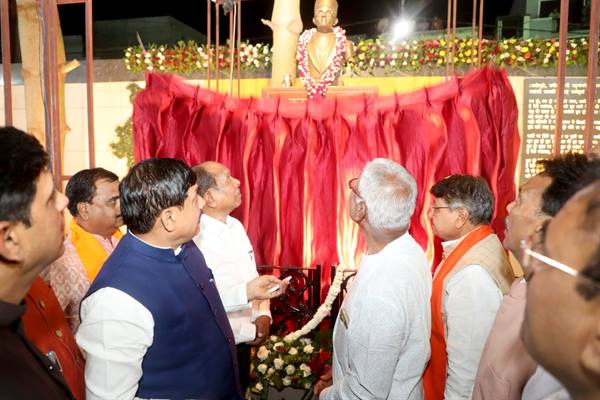 वीर सावरकर के व्यक्तित्व और कृतित्व को जन-जन तक पहुंचाया जाएगा : मुख्यमंत्री डॉ. मोहन यादव