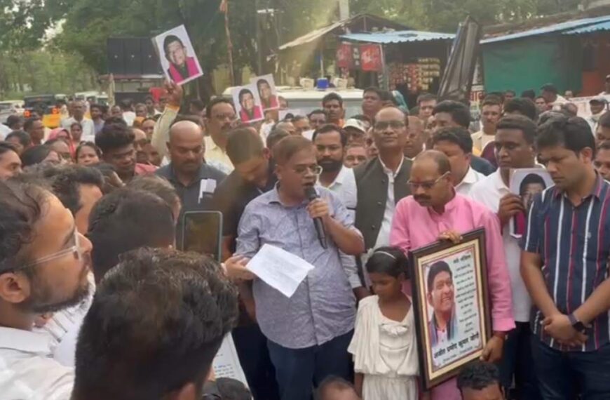 पूर्व CM अजीत जोगी की पुण्यतिथि पर निकाली गई सद्भावना रैली, अमित-रेणु जोगी समेत सैकड़ों समर्थकों ने मूर्ती विवाद को लेकर प्रशासन को सौंपा ज्ञापन