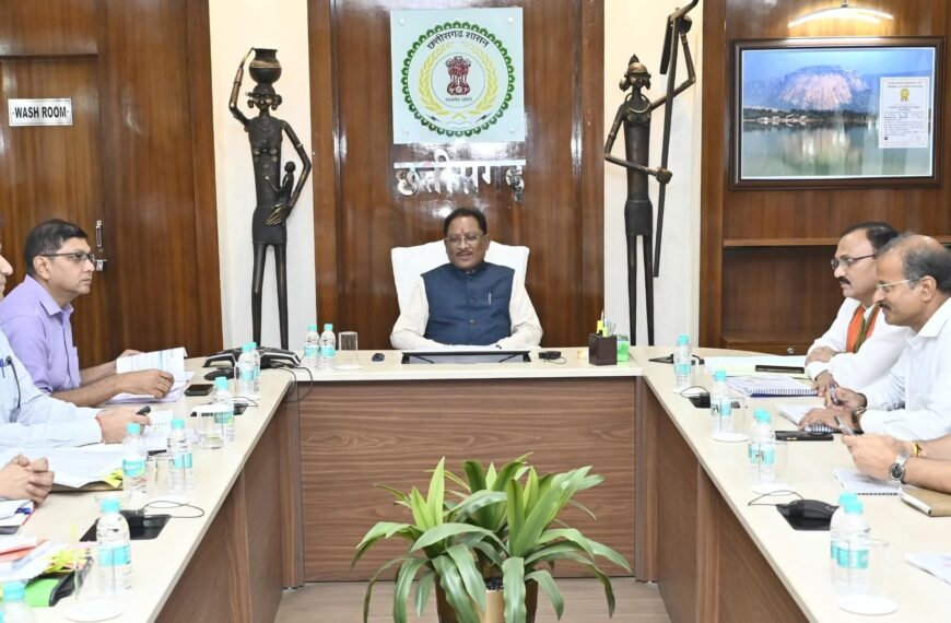 मुख्यमंत्री की अध्यक्षता में स्वास्थ्य विभाग की समीक्षा बैठक सम्पन्न