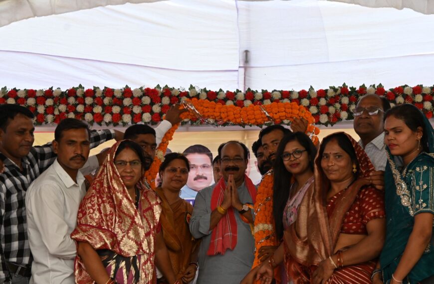 उप मुख्यमंत्री अरुण साव सामूहिक आदर्श विवाह समारोह में हुए शामिल