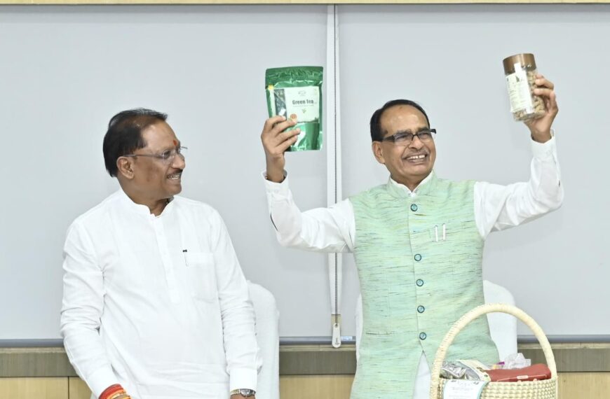 केंद्रीय मंत्री शिवराज सिंह को खूब भाए ‘जशप्योर’ के उत्पाद, CM साय बोले – PM मोदी के ‘वोकल फॉर लोकल’ की भावना को चरितार्थ कर रही हमारी सरकार