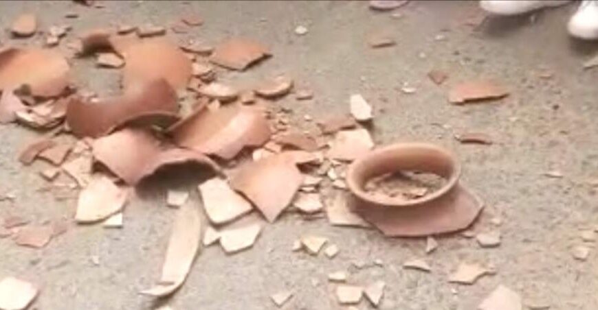 मटका फोड़ प्रदर्शन, समस्या का समाधान नहीं होने पर दी रायपुर निगम का घेराव करने की चेतावनी, जानिए वजह…