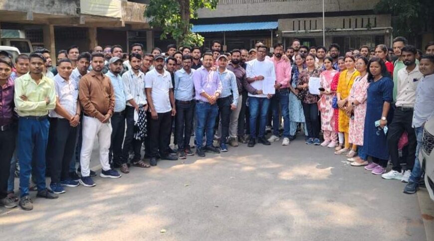 ठेका निरस्त होते ही सैंकड़ों स्वास्थ्य मितान हुए बेरोजगार, सरकार से समायोजन की कर रहे मांग