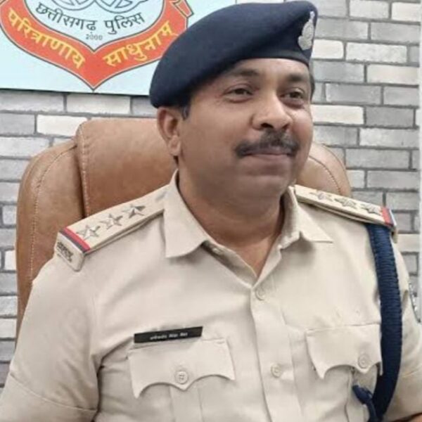 झूठे केस में फंसाने की धमकी देकर ग्रामीणों से अवैध वसूली करता था थाना प्रभारी, शिकायत के बाद एसपी ने लिया एक्शन, TI समेत 2 आरक्षक लाइन अटैच, DSP से मांगी जांच रिपोर्ट