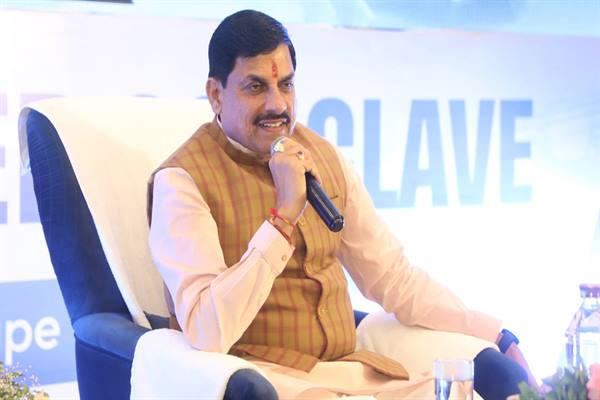 मुख्यमंत्री डॉ. मोहन यादव “द चेंजमेकर कॉन्क्लेव” में हुए शामिल