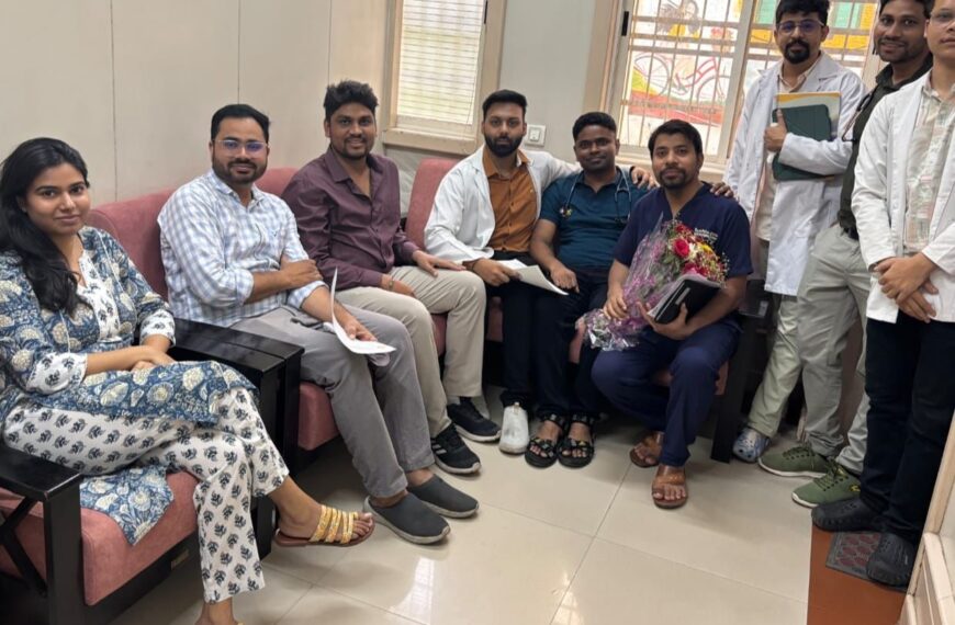जूनियर डॉक्टर्स एसोसिएशन ने चिकित्सा शिक्षा विभाग के आयुक्त को सौंपा ज्ञापन, शीघ्र अनुबंध पदस्थापना की रखी मांग…