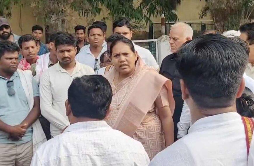 विधायक से मिले बगैर चले गए कलेक्टर : सावित्री मंडावी ने SDM और तहसीलदार पर निकाली भड़ास, कलेक्ट्रेट का घेराव करने की दी चेतावनी