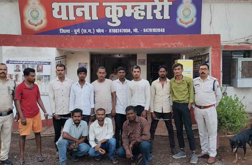 सहकारी समिति के पूर्व अध्यक्ष और पत्नी-बेटी के साथ मारपीट, 11 आरोपी गिरफ्तार