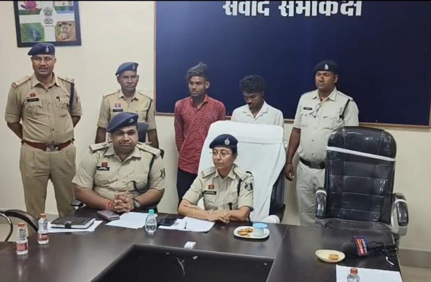 हाईवे पर महिला से दिनदहाड़े लूट, दो आरोपी गिरफ्तार, तीसरा अभी भी फरार