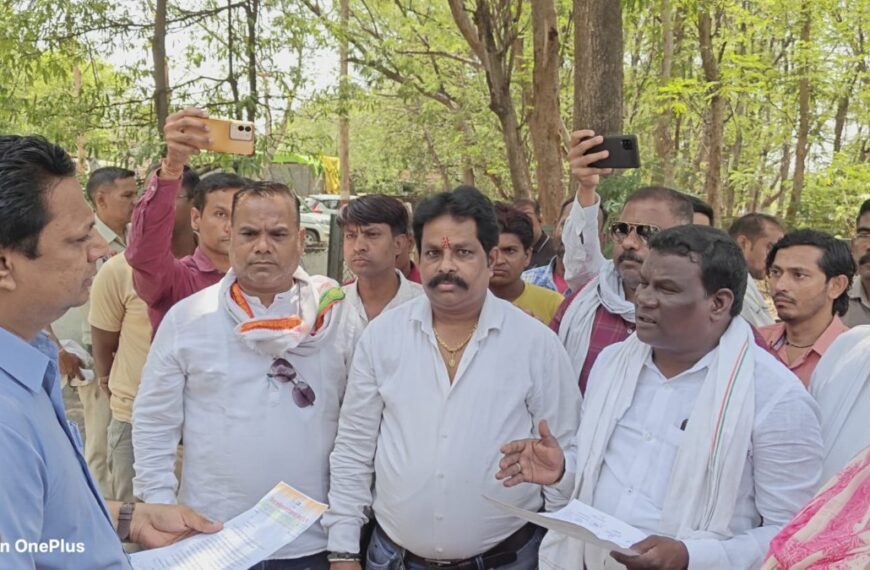 औद्योगिक हादसों और बढ़ते पर्यावरण प्रदूषण पर कांग्रेस का हल्ला बोल, कलेक्टर के नाम ज्ञापन सौंपकर की कार्रवाई की मांग