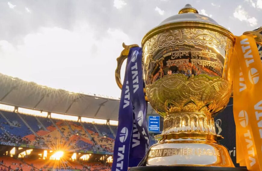 भारत और पाकिस्तान के बीच बढ़ते तनाव को लेकर IPL अनिश्चितकाल के लिए स्थगित
