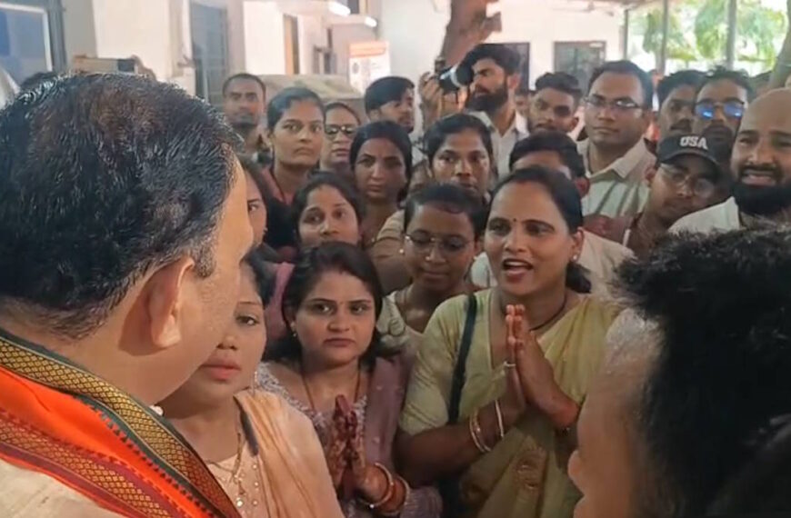 खतरे में ‘स्वास्थ्य मितान’ की नौकरी, स्वास्थ्य मंत्री जायसवाल ने दिया आश्वासन, कहा- अनुभव के आधार पर दी जाएगी प्राथमिकता