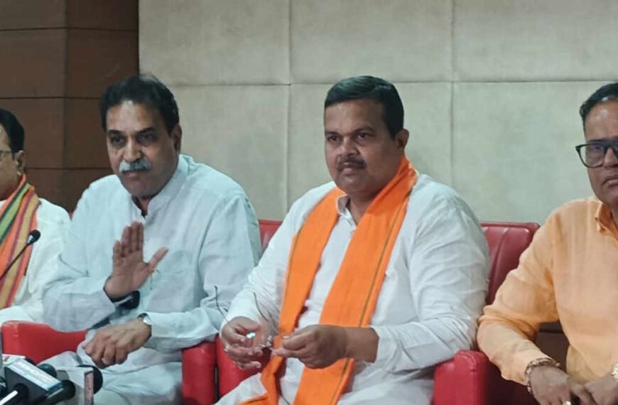 स्काई वॉक पर सियासी बयानबाजी के बीच विधायक राजेश मूणत की प्रेस वार्ता, कहा- कांग्रेस नेता कुछ भी बोल रहे, उन्हें पहले टेक्निकल रिपोर्ट पढ़नी चाहिए…