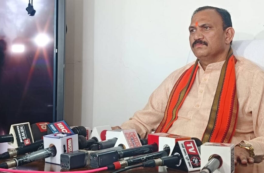 कोरोना के नए वैरियंट को लेकर चिंता को स्वास्थ्य मंत्री जायसवाल ने किया दूर, कहा- यह असरकारक नहीं, इमरजेंसी के लिए प्रदेश में पर्याप्त व्यवस्था…