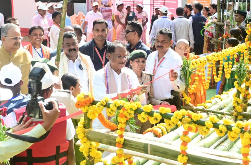 मुख्यमंत्री ने भोंगापाल में बांस नौका विहार केंद्र का किया शुभारंभ