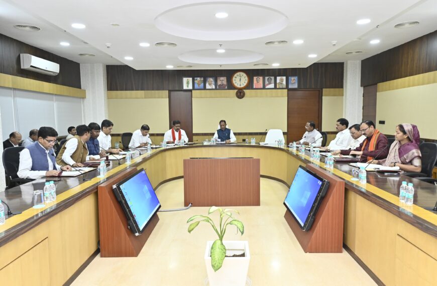विष्णुदेव साय की अध्यक्षता में कैबिनेट की बैठक शुरू
