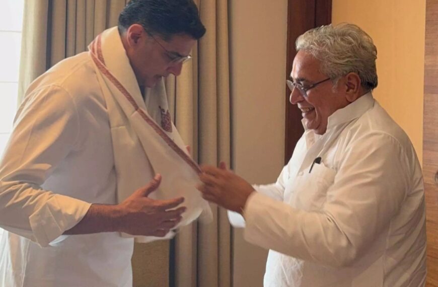 प्रदेश प्रभारी सचिन पायलट में वरिष्ठ कांग्रेस नेता अरुण वोरा से की मुलाकात