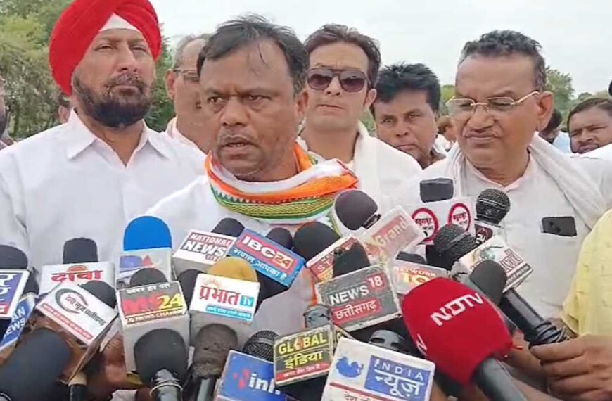 रायपुर में बांग्लादेशी दंपती मिलने पर बैज ने डबल इंजन सरकार पर कसा तंज, कहा- यह केंद्र और राज्य, दोनों की नाकामी है…