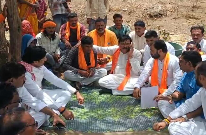 बड़वानी में वन्यजीवों के हमले से 6 की मौत: BJP सांसद-जिला अध्यक्ष ने पीड़ित परिवार से की मुलाकात