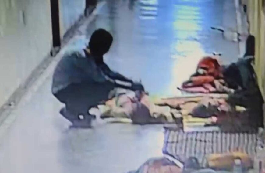 मेकाहारा अस्पताल में हफ्तेभर में हुई दूसरी चोरी, राजकुमार बोथरा के कॉल मी सर्विस के गार्ड ने पार किया मरीज का पर्स