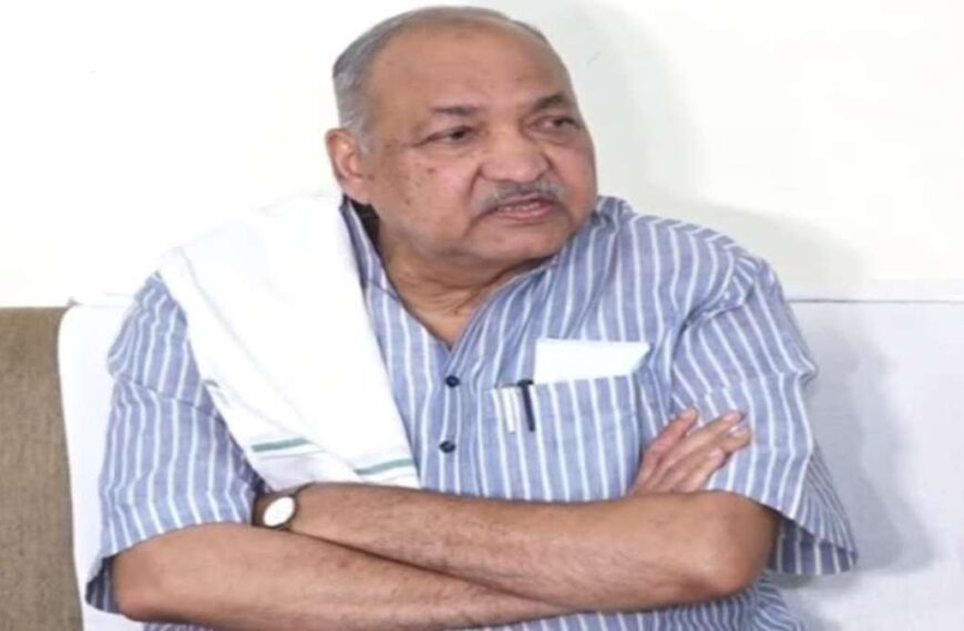 खाद की कमी पर राजनीति : पूर्व कृषि मंत्री रविंद्र चौबे ने भाजपा नेताओं को ठहराया जिम्मेदार, कहा – पहली बार बिना डीएपी किसानों ने की बोआई