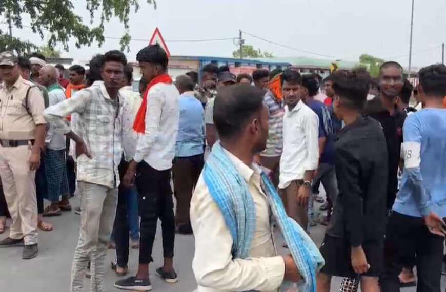 सरपंच की कार्यशैली के खिलाफ उपसरपंच और पंचों ने खोला मोर्चा, नेशनल हाइवे पर किया चक्काजाम…
