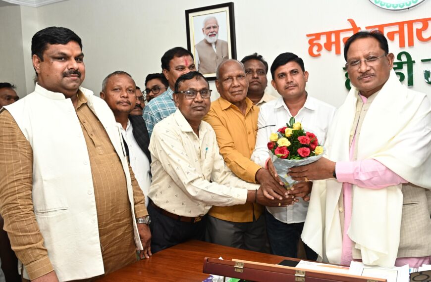 यादव समाज के प्रतिनिधियों ने मुख्यमंत्री विष्णुदेव साय से की सौजन्य मुलाकात