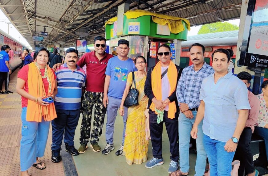 बोल बम के जयकारों के साथ अमरनाथ यात्रा पर जवाहर नगर मंडल अध्यक्ष एवं प्रभारी हुए रवाना