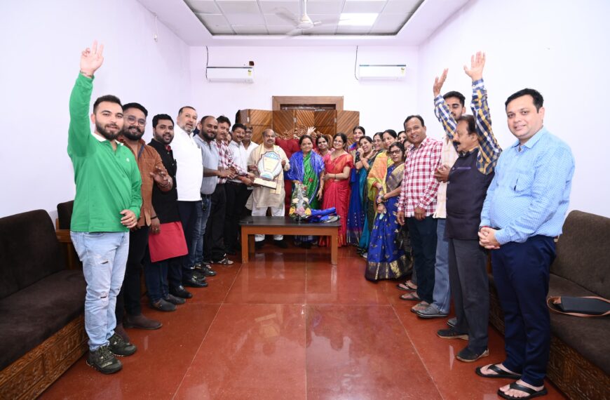 जगदलपुर सर्किट हाउस में उत्कल समाज द्वारा किया गया विधायक पुरंदर मिश्रा का आत्मीय स्वागत