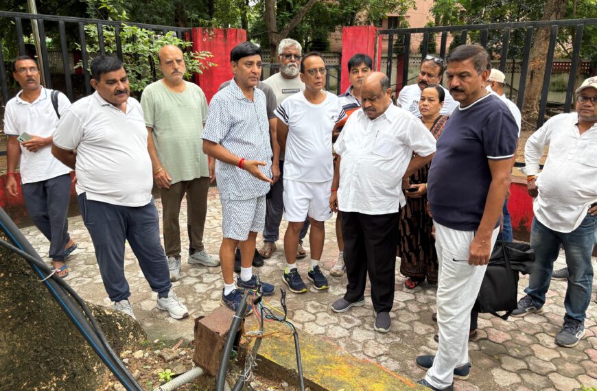 स्वच्छ भारत मिशन को साकार कर रहे उत्तर विधायक पुरंदर मिश्रा, गांधी उद्यान एवं सिविल लाइन क्षेत्र का निरीक्षण कर अधिकारियों को दिए आवश्यक निर्देश