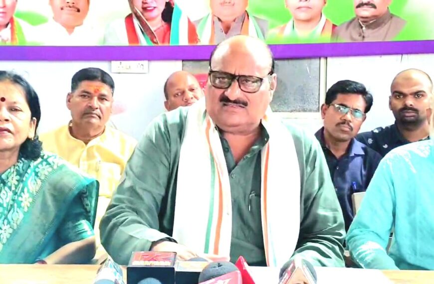 कलेक्टर के नोटिस पर पूर्व मंत्री जयसिंह अग्रवाल का पलटवार, कहा…..”मैं कलेक्टर का चपरासी नही हूं !” फेसबुक पोस्ट नही होगी डिलीट