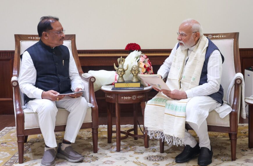 प्रधानमंत्री से मिले मुख्यमंत्री साय, 1 नवंबर को ‘अमृत रजत महोत्सव’ में प्रधानमंत्री मोदी को दिया न्यौता