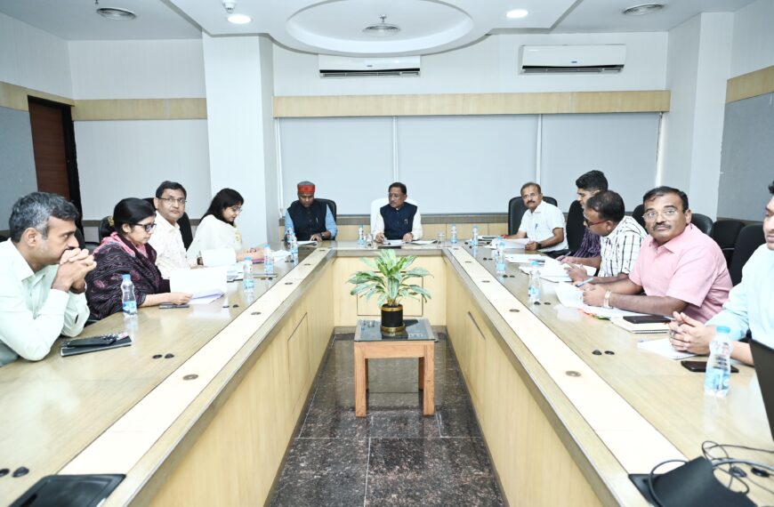 हिंसक वन्यप्राणियों द्वारा जनहानि, फसल हानि के प्रकरणों का संवेदनशीलता से करें निराकरण : मुख्यमंत्री विष्णु देव साय