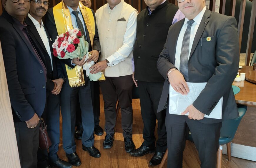 चार्टर्ड अकाउंटेंट्स की आईसीएआई रायपुर शाखा के प्रतिनिधिमंडल ने पंजाब एंड सिंध बैंक के एमडी और सीईओ स्वरूप कुमार साहा से की मुलाकात