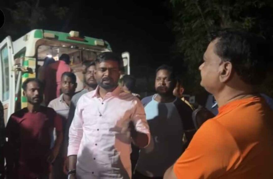 सीतापुर विधायक और BMO के टकराव का अंजाम: लापरवाही के आरोप में डॉक्टर सस्पेंड, जांच कमेटी गठित