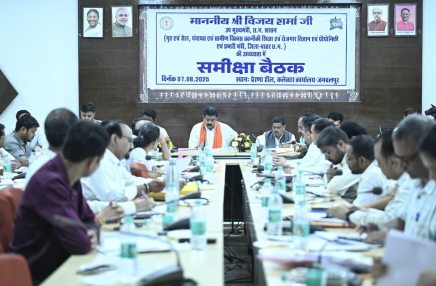 दो से अधिक बार शराब तस्करी पर होगी संपत्ति जब्ती की कार्रवाई, डिप्टी सीएम ने की विभागीय योजनाओं की समीक्षा