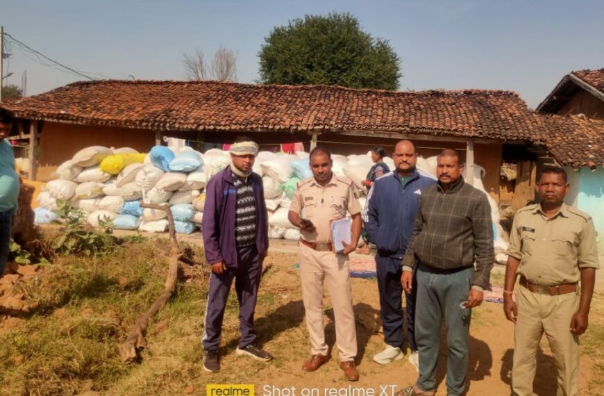 सीमावर्ती इलाके में धान तस्करी पर शिकंजा, 1370 क्विंटल अवैध धान और 28 वाहन जब्त